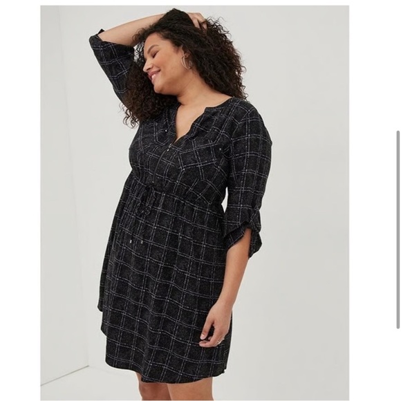 Torrid Black Zip Front Challis Fabric Dress Size 4 - Picture 2 of 5